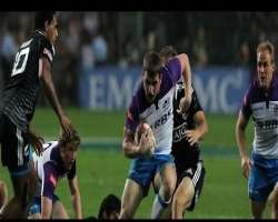 Bennett was in the New South Wales Schoolboys Rugby Union Team but had to leave the game to attend university.